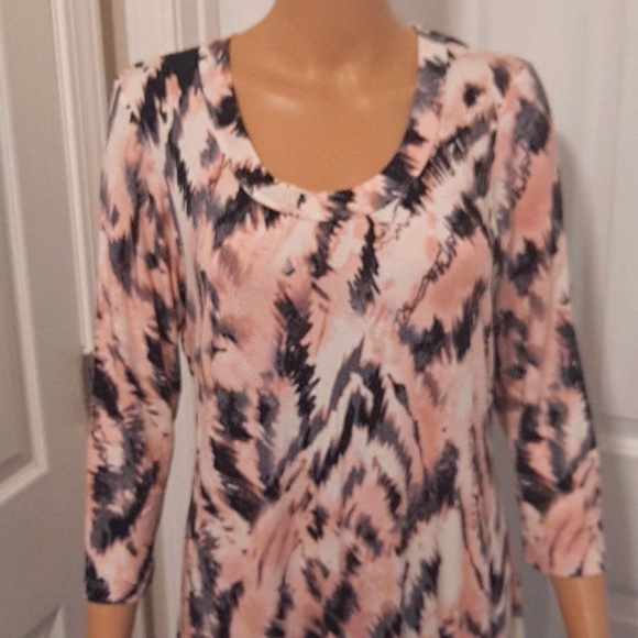 Karen Kane M Crew Neck A-Frame Sundress Pink and Black - Picture 5 of 6